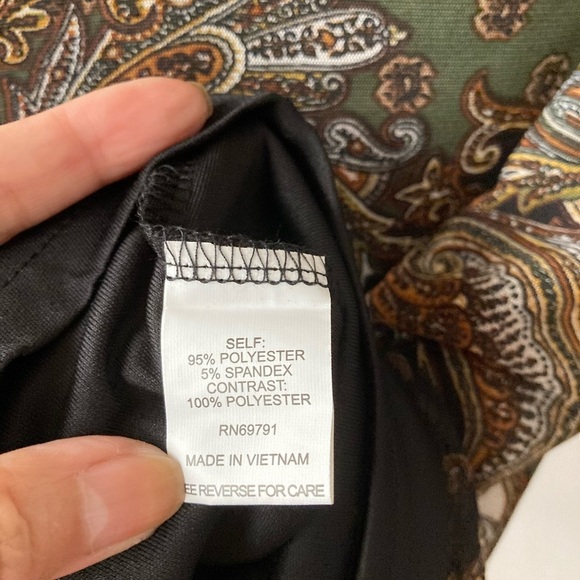 Paisely Brown Bell Sleeves Top Fits Small To Medium BNWT - Picture 4 of 6